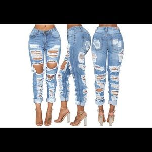 American Eagle super stretch fully distressed jean